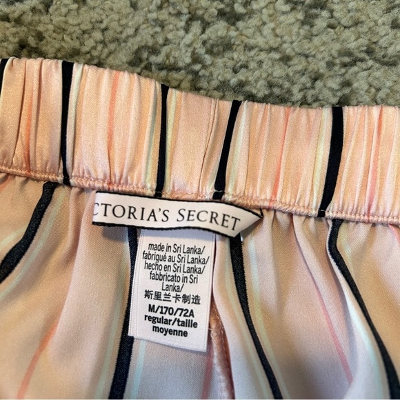 Victoria’s Secret Pink & Black Striped Long Sleeve Pajama Set Size Large - Picture 15 of 16